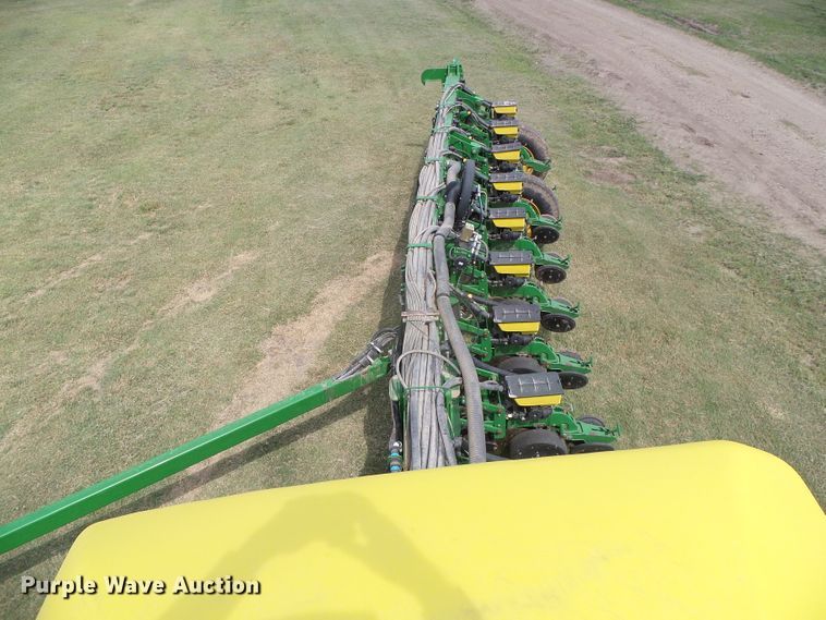 image for item DC5094 2013 John Deere 1770NT no-till planter