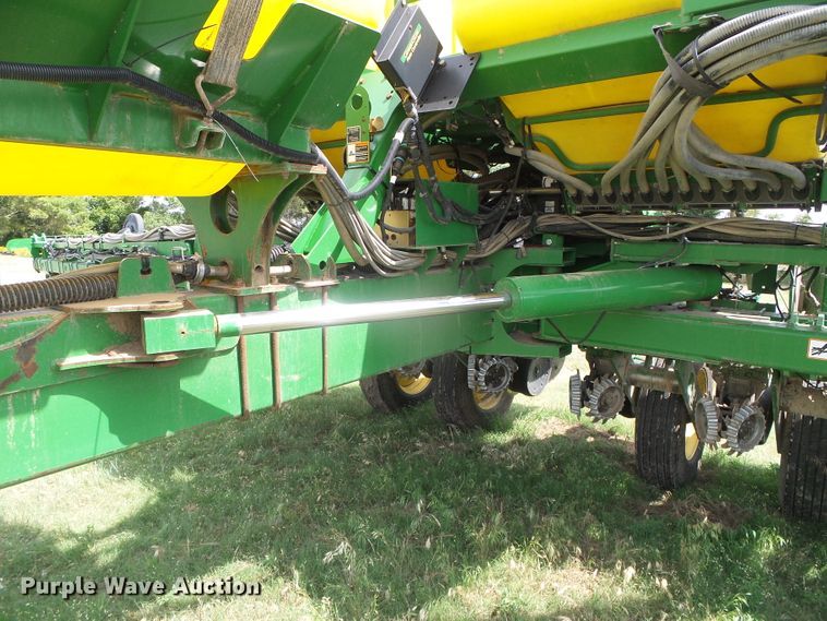 image for item DC5094 2013 John Deere 1770NT no-till planter