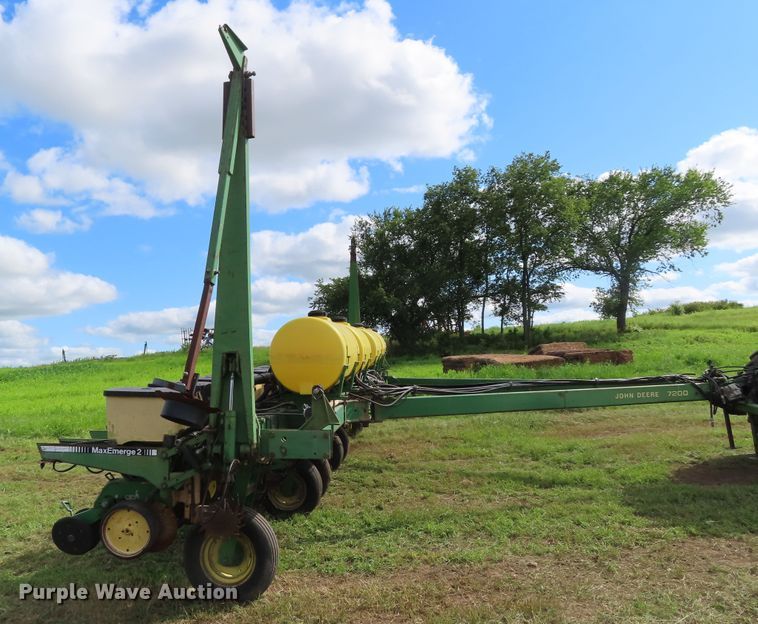 image for item DD6311 John Deere 7200 no-till planter