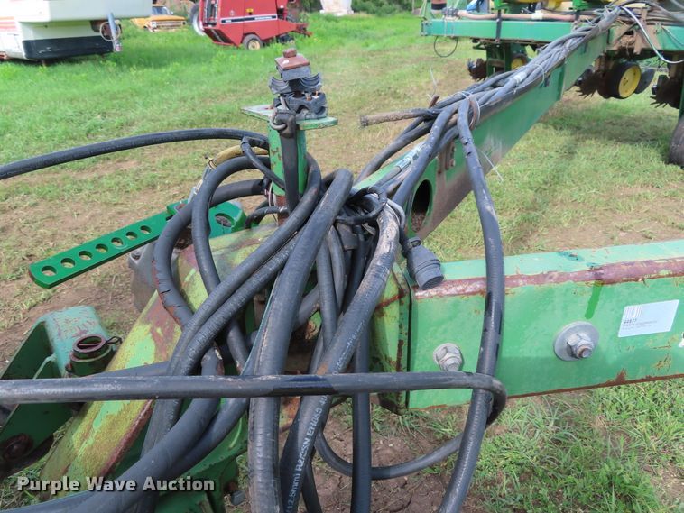 image for item DD6311 John Deere 7200 no-till planter