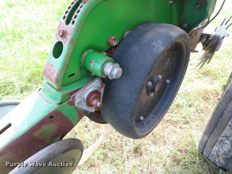 image for item DD6311 John Deere 7200 no-till planter