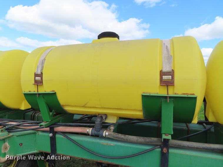 image for item DD6311 John Deere 7200 no-till planter