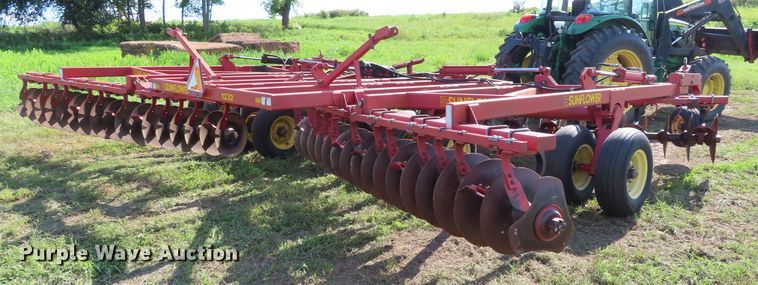 image for item DD6312 Sunflower 1232 tandem disk