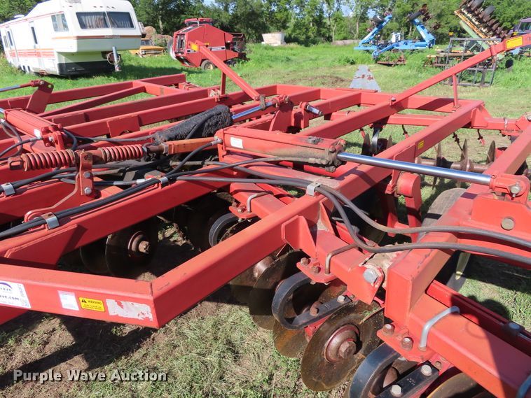 image for item DD6312 Sunflower 1232 tandem disk