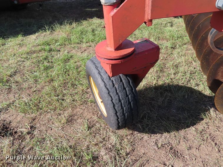 image for item DD6312 Sunflower 1232 tandem disk