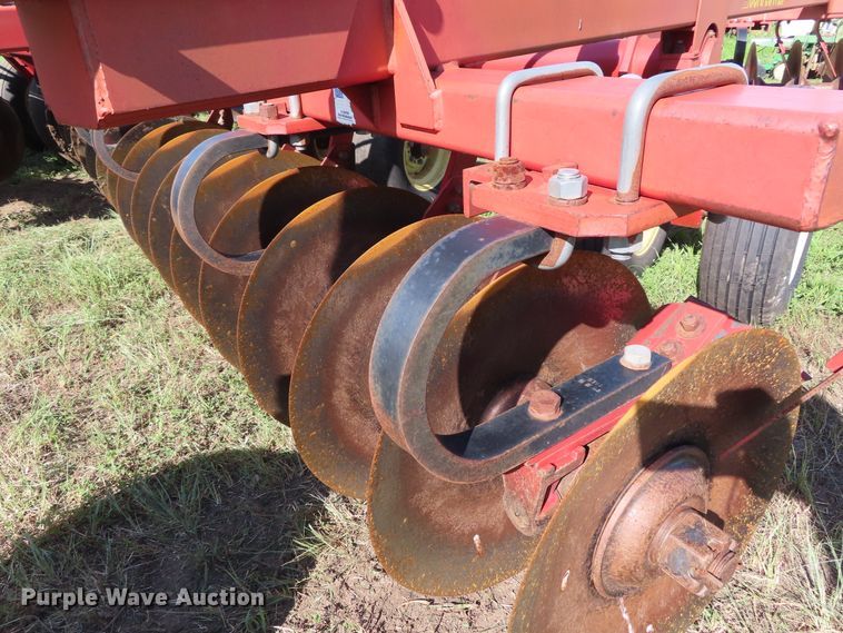 image for item DD6312 Sunflower 1232 tandem disk