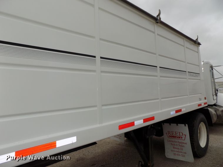 image for item DE7723 2012 Maurer 2812 single hopper grain trailer