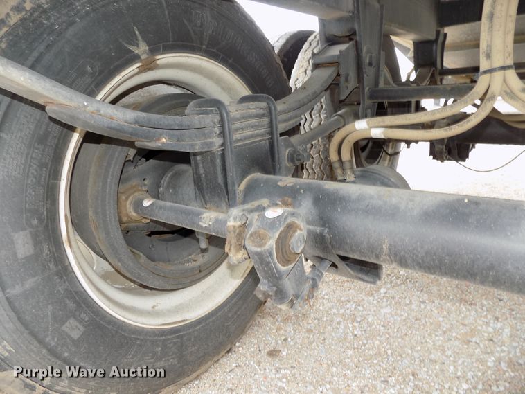 image for item DE7723 2012 Maurer 2812 single hopper grain trailer