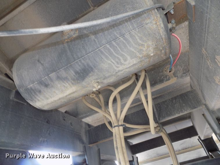 image for item DE7723 2012 Maurer 2812 single hopper grain trailer