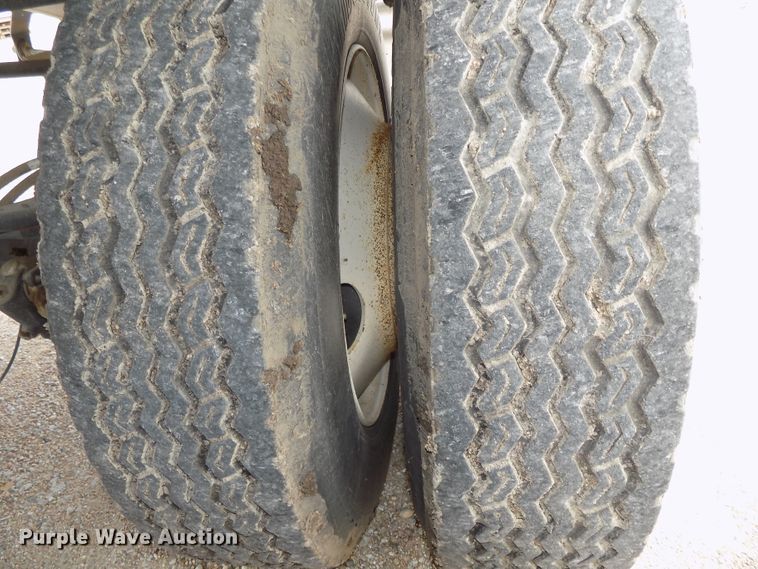 image for item DE7723 2012 Maurer 2812 single hopper grain trailer