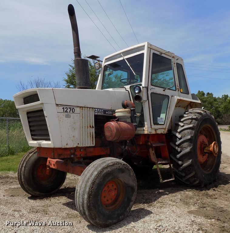 image for item DE7725 1976 Case 1270 Agri-King tractor