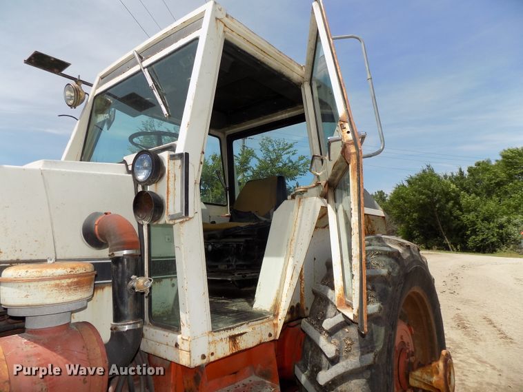 image for item DE7725 1976 Case 1270 Agri-King tractor