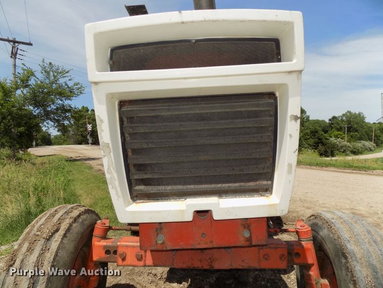 image for item DE7725 1976 Case 1270 Agri-King tractor