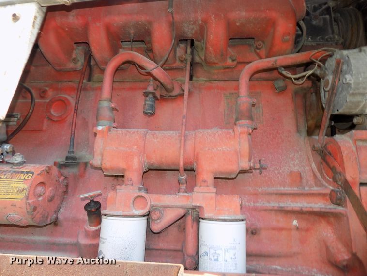 image for item DE7725 1976 Case 1270 Agri-King tractor