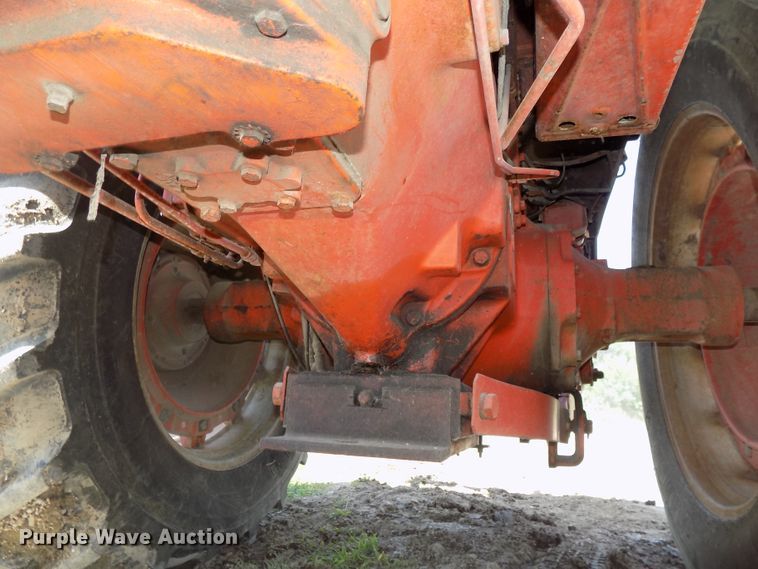 image for item DE7725 1976 Case 1270 Agri-King tractor