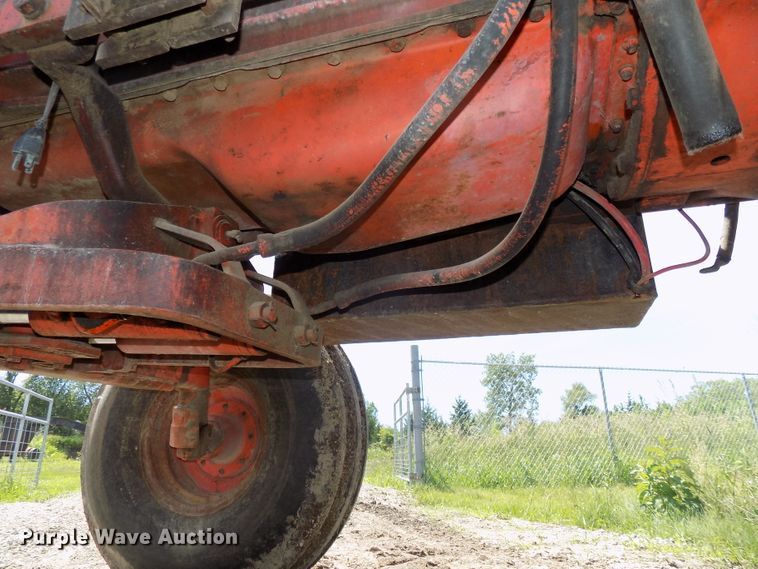 image for item DE7725 1976 Case 1270 Agri-King tractor