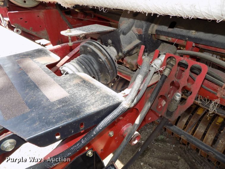 image for item DE7726 2003 Case IH RBX562 round baler