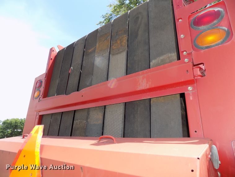 image for item DE7726 2003 Case IH RBX562 round baler