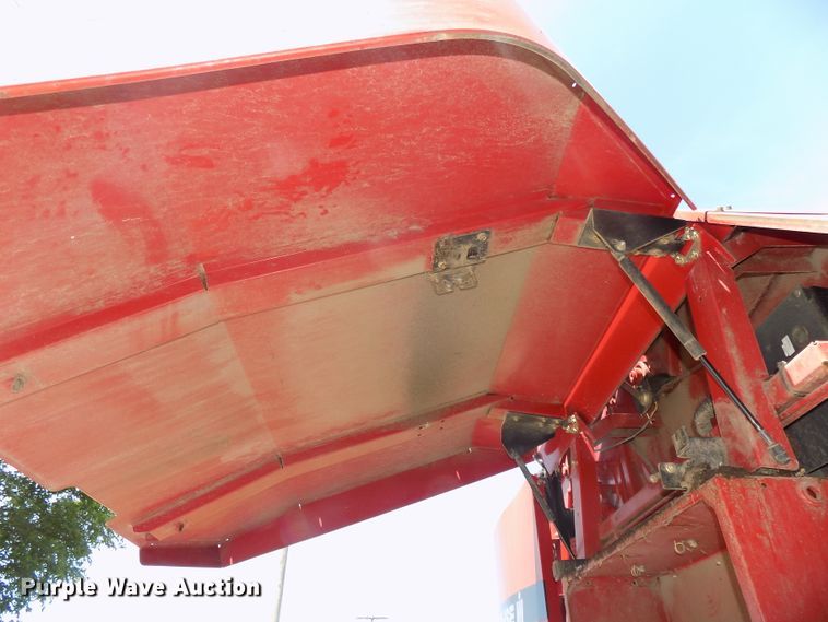 image for item DE7726 2003 Case IH RBX562 round baler