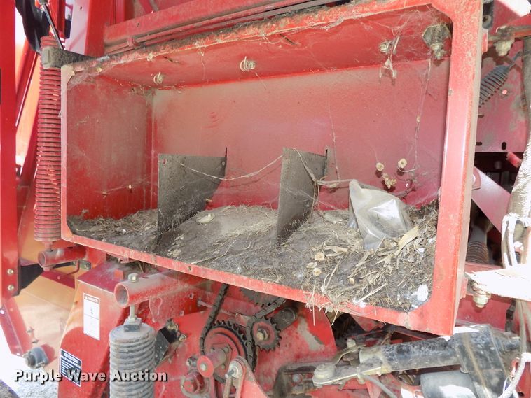 image for item DE7726 2003 Case IH RBX562 round baler