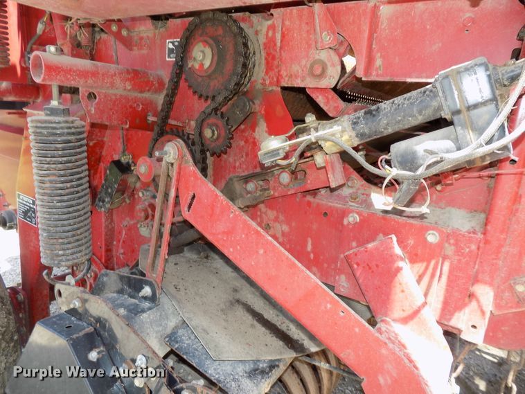 image for item DE7726 2003 Case IH RBX562 round baler