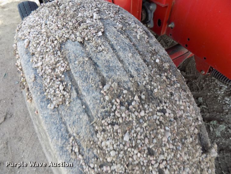 image for item DE7726 2003 Case IH RBX562 round baler