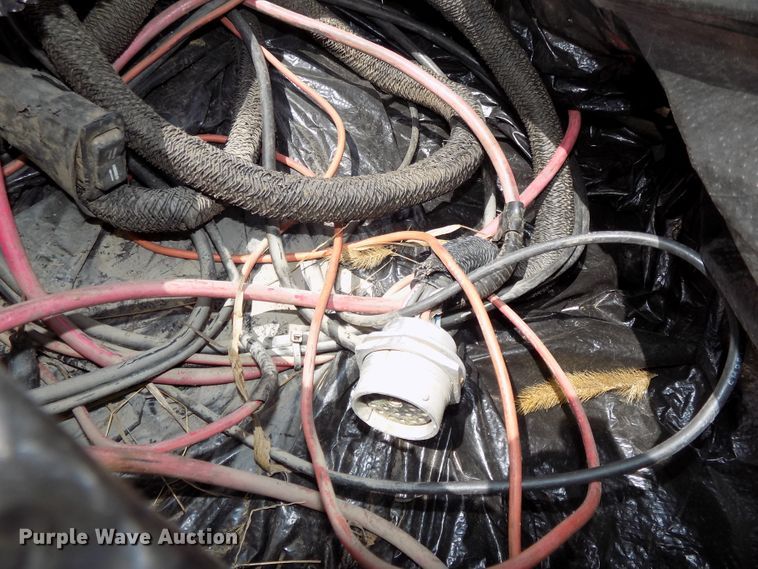 image for item DE7726 2003 Case IH RBX562 round baler