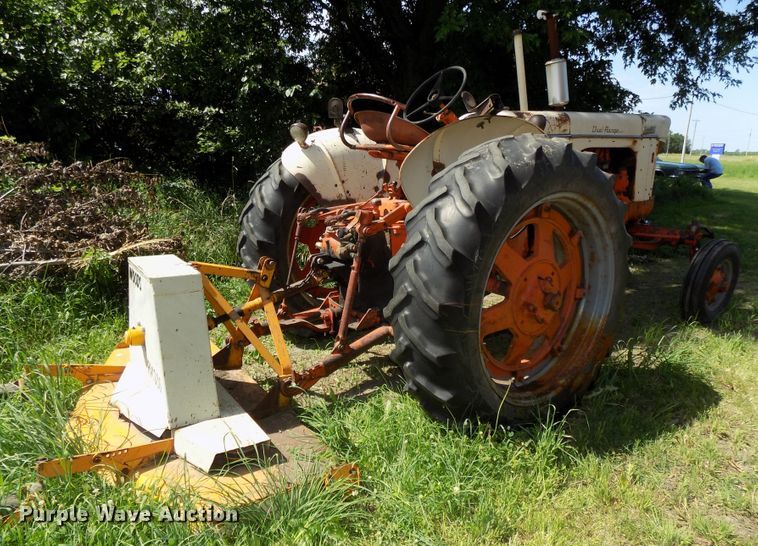image for item DE7737 1958 Case 711B tractor