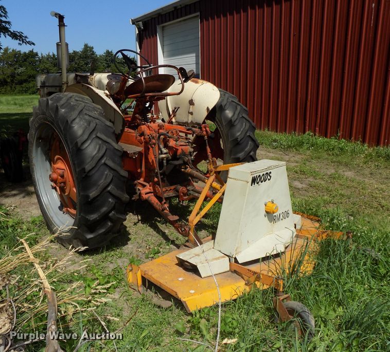 image for item DE7737 1958 Case 711B tractor