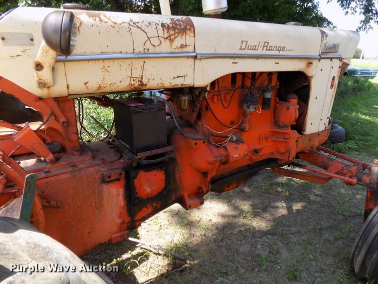 image for item DE7737 1958 Case 711B tractor