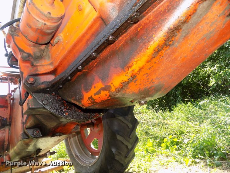 image for item DE7737 1958 Case 711B tractor