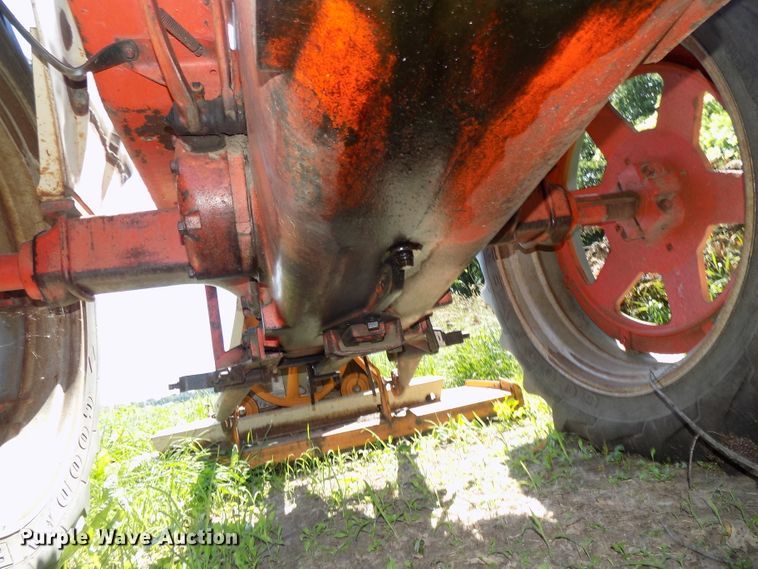 image for item DE7737 1958 Case 711B tractor