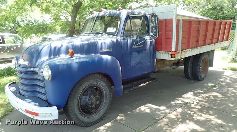 image for item DF1244 1952 Chevrolet grain truck
