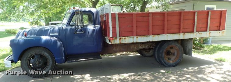 image for item DF1244 1952 Chevrolet grain truck