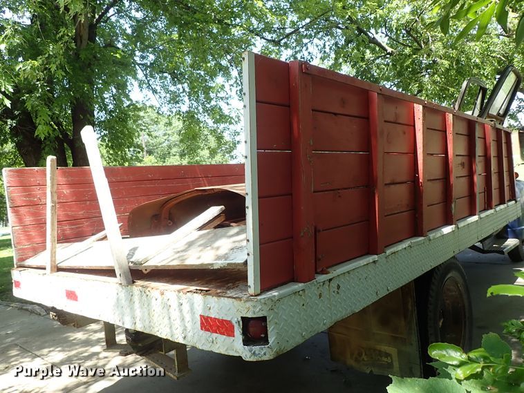 image for item DF1244 1952 Chevrolet grain truck