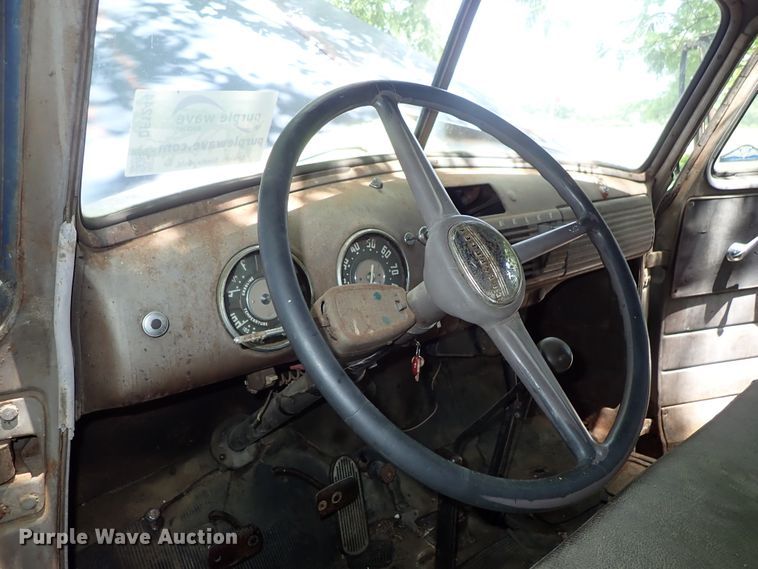 image for item DF1244 1952 Chevrolet grain truck