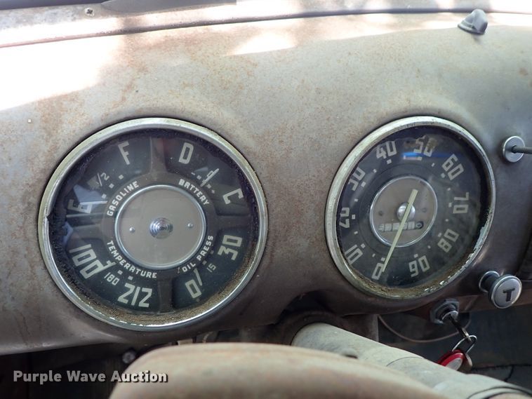 image for item DF1244 1952 Chevrolet grain truck