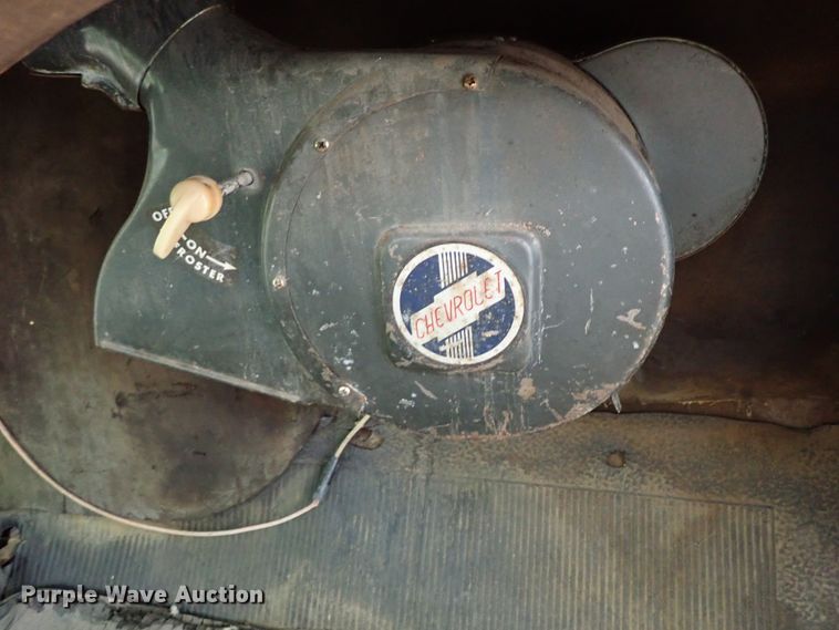 image for item DF1244 1952 Chevrolet grain truck