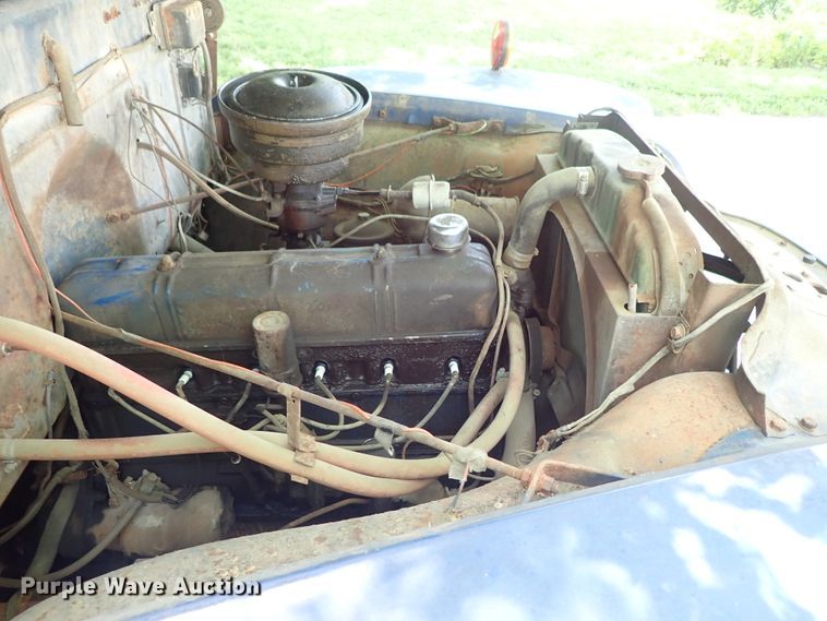 image for item DF1244 1952 Chevrolet grain truck