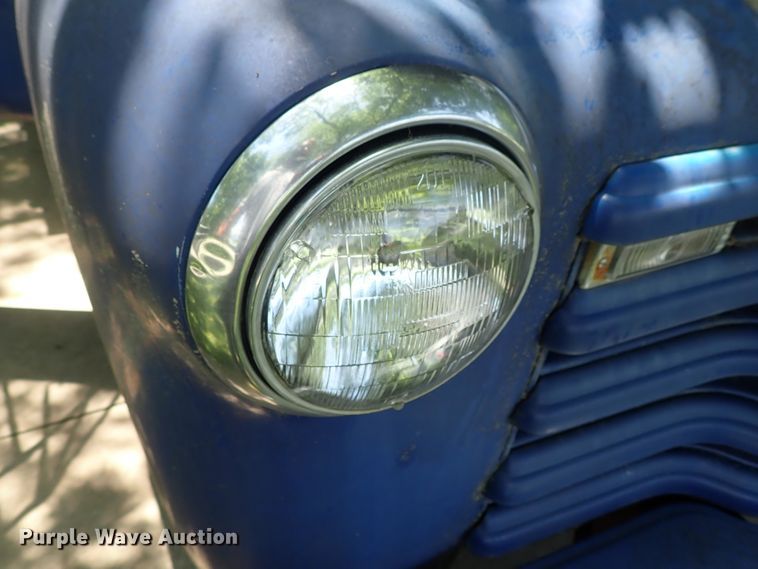 image for item DF1244 1952 Chevrolet grain truck