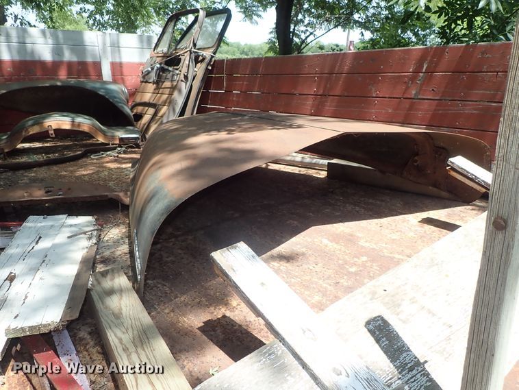 image for item DF1244 1952 Chevrolet grain truck