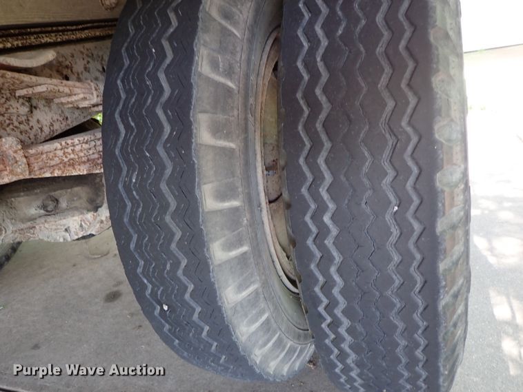 image for item DF1244 1952 Chevrolet grain truck