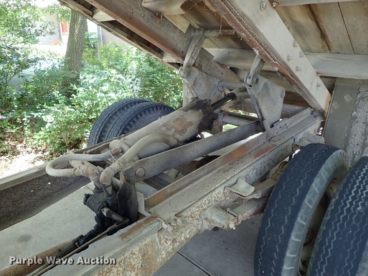 image for item DF1244 1952 Chevrolet grain truck