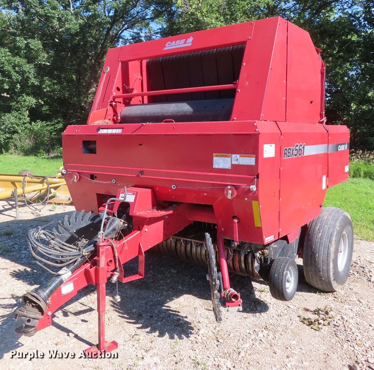 image for item DH0294 2002 Case IH RBX561 round baler