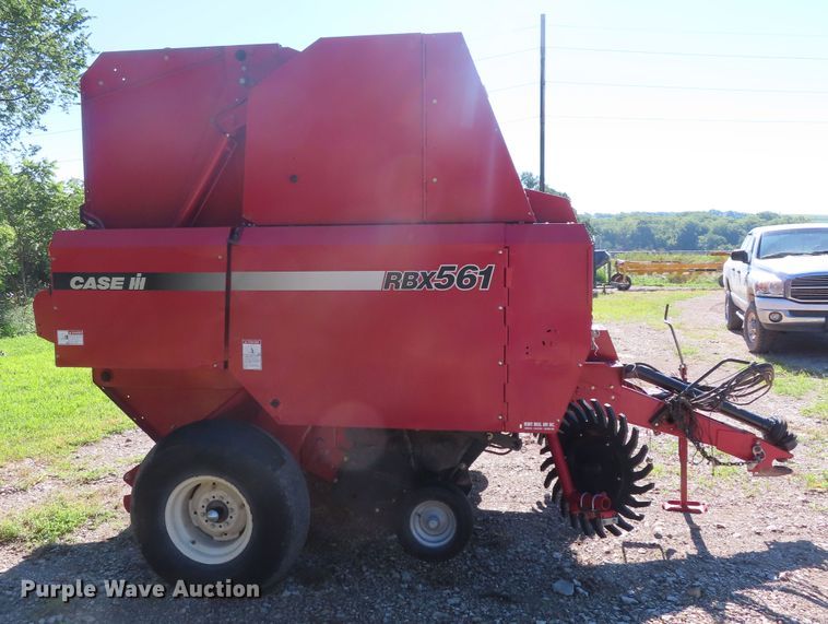 image for item DH0294 2002 Case IH RBX561 round baler