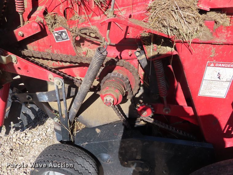 image for item DH0294 2002 Case IH RBX561 round baler