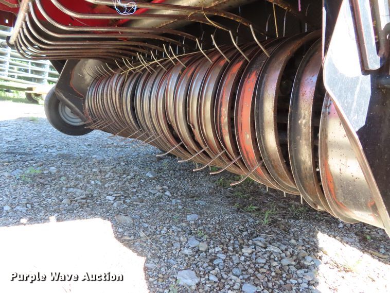 image for item DH0294 2002 Case IH RBX561 round baler