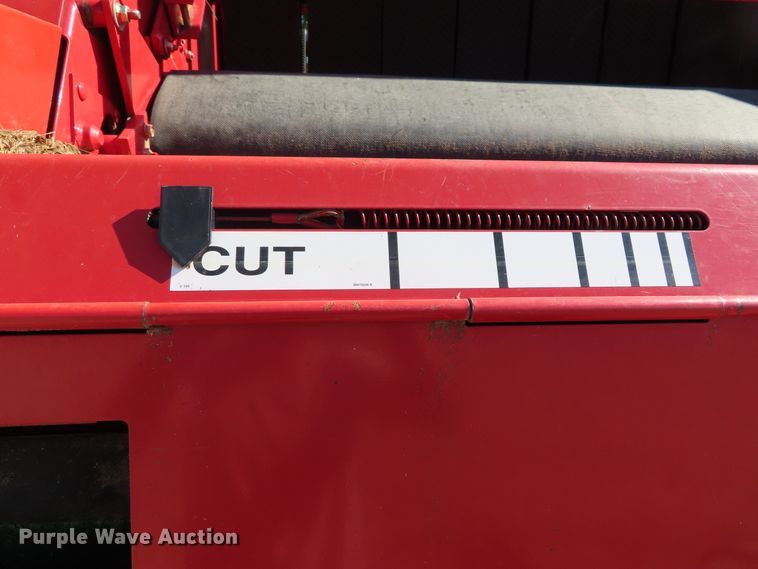 image for item DH0294 2002 Case IH RBX561 round baler