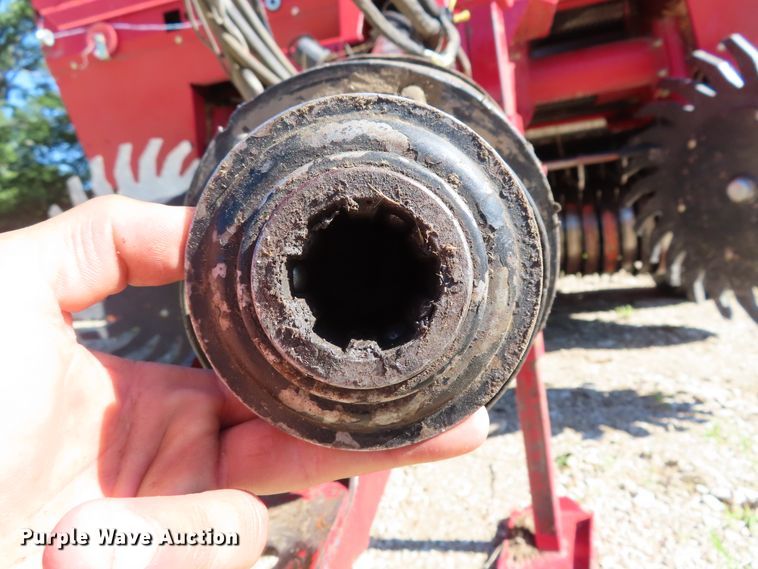 image for item DH0294 2002 Case IH RBX561 round baler