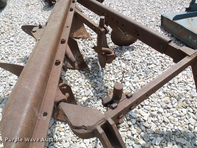 image for item DI0533 Three bottom plow